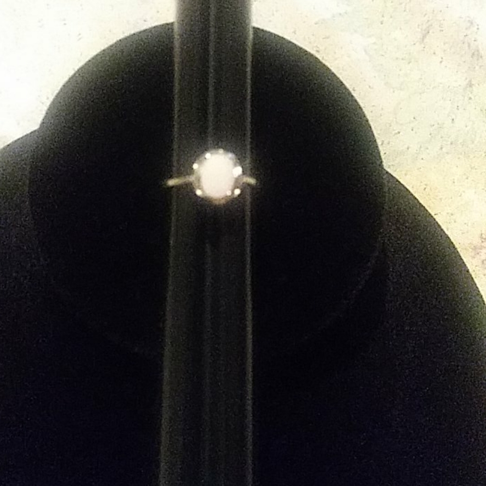 Vintage925 sterling silver opal ring